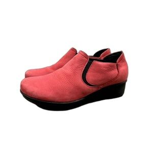 Dansko Red shoes